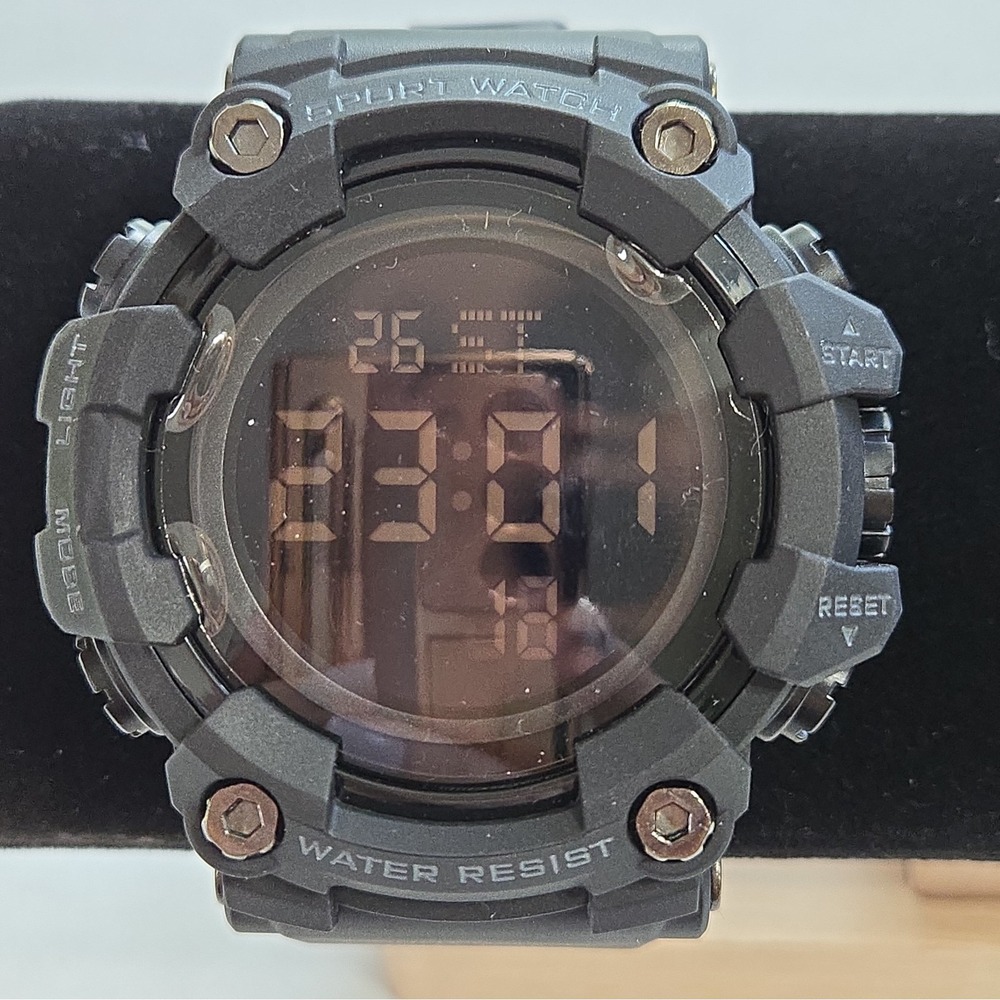 SKMEI Mens 52mm Black Sports Watch. Stopwatch,Alarm,LED,Digital,Waterproof.